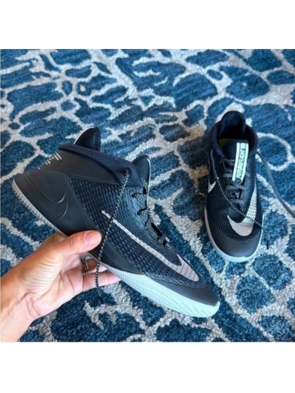 Nike Boys/Kids/Youth Basketball Shoes Future Flight Gs Size 7Y Black Silver
